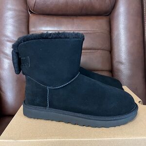 UGG Mini Bailey Ribbed Bow Boots
